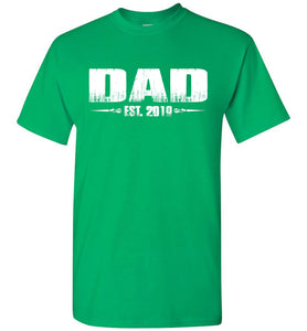 Dad EST. 2019 New Dad T-Shirts green